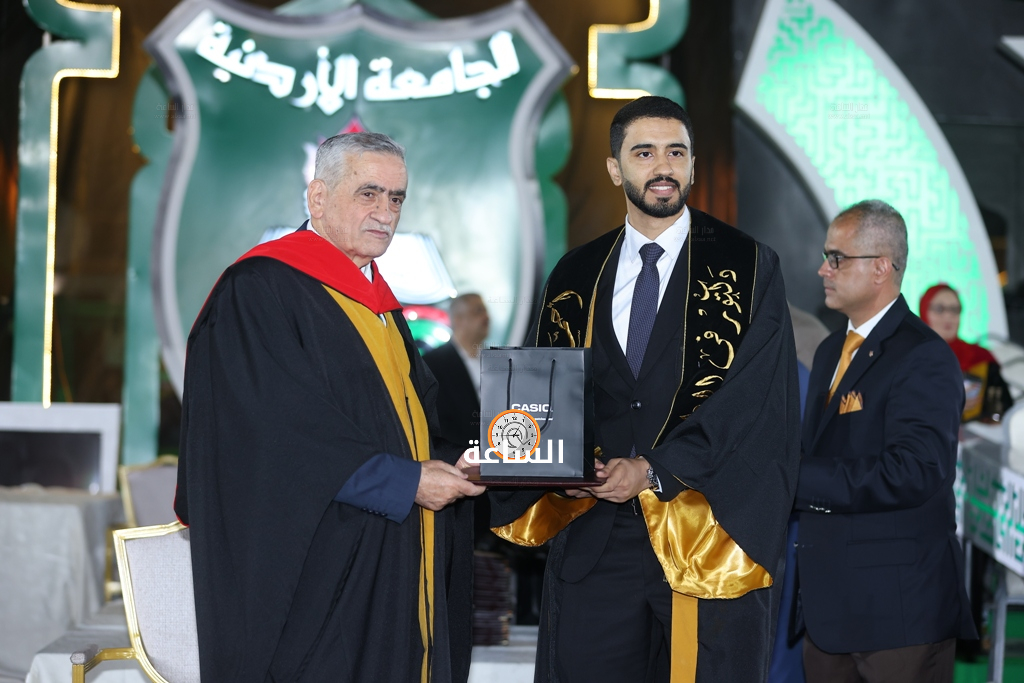Madar Al-Saa Images 0.48064813202124457