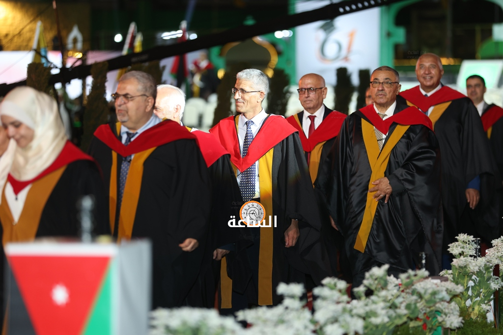 Madar Al-Saa Images 0.45066997824256283