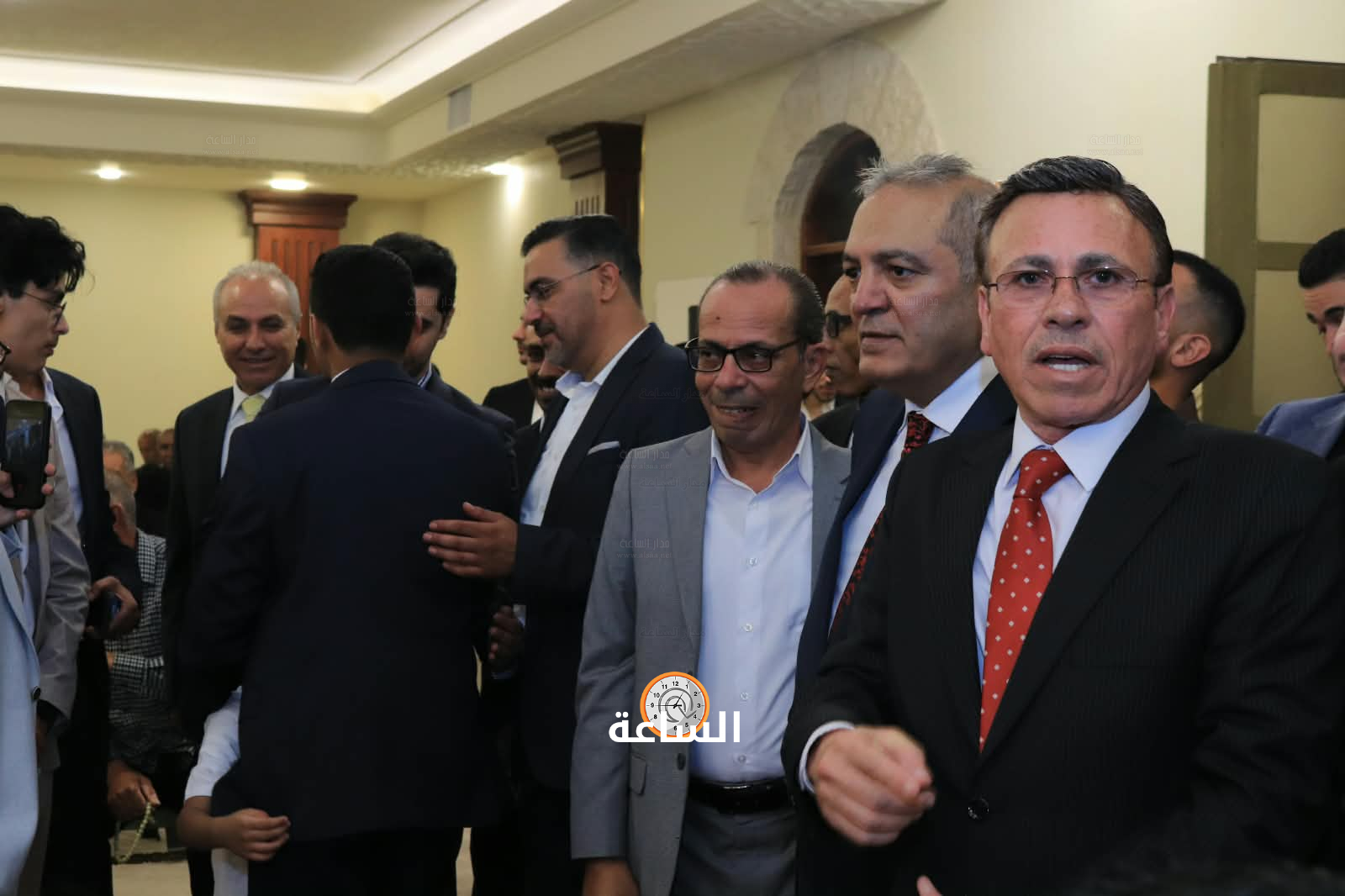 Madar Al-Saa Images 0.8736674112872401