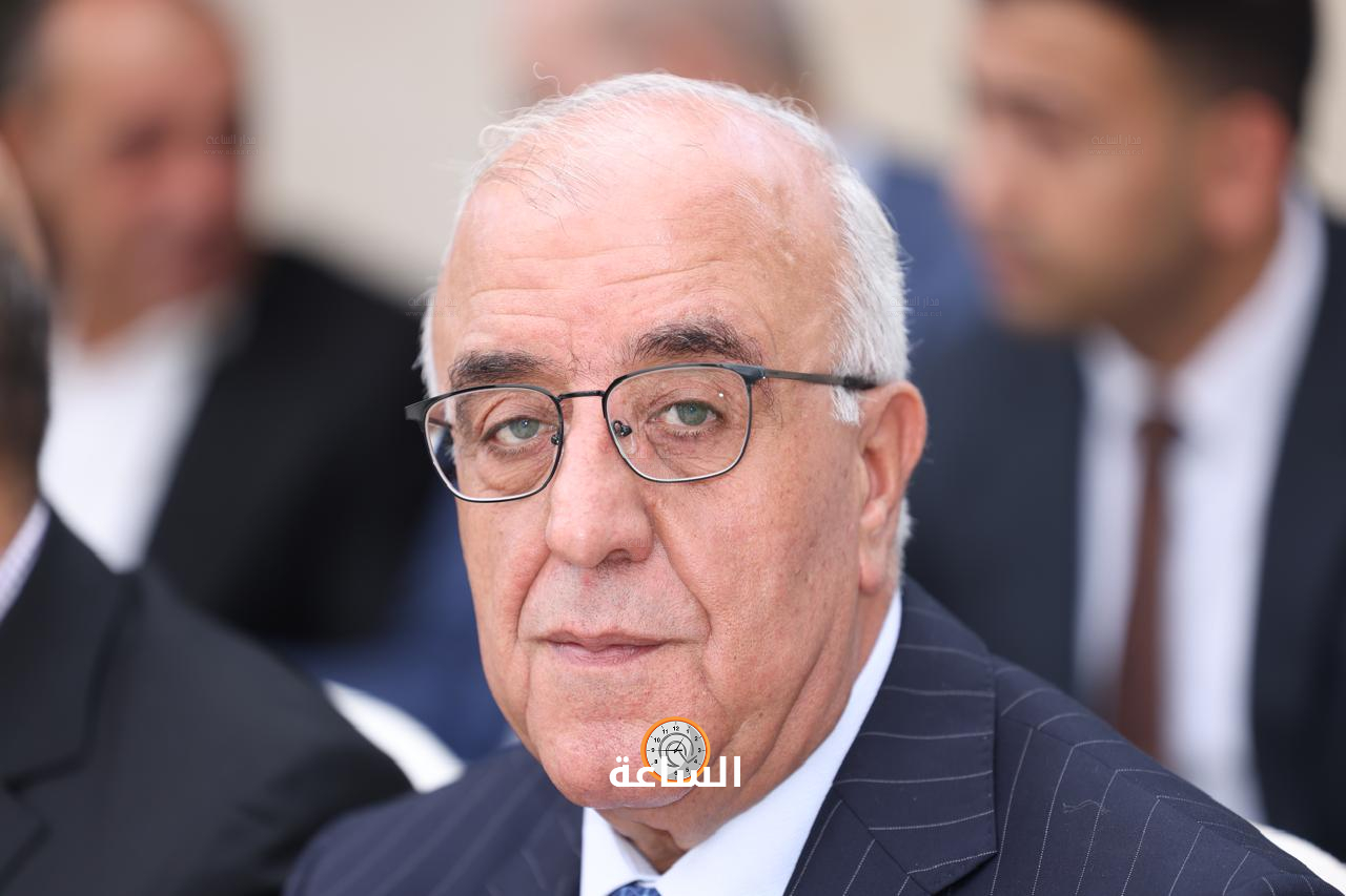 Madar Al-Saa Images 0.47664153196984227