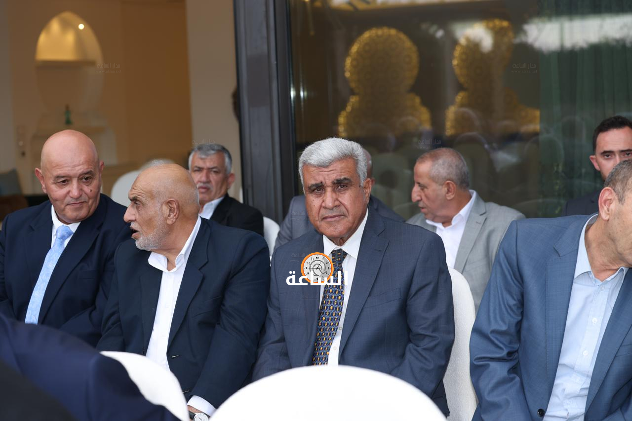 Madar Al-Saa Images 0.4344596147732085