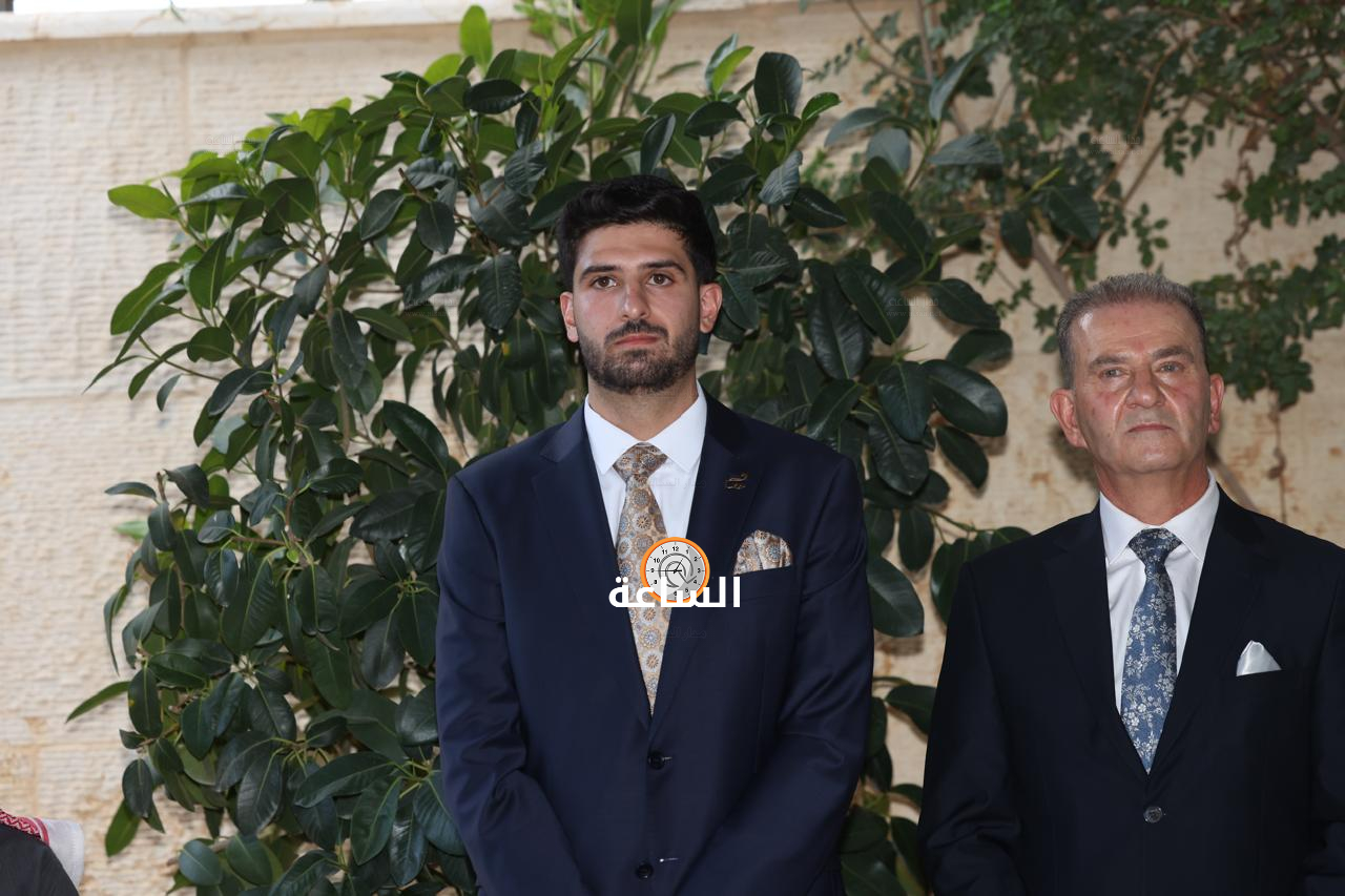 Madar Al-Saa Images 0.6368007748080236