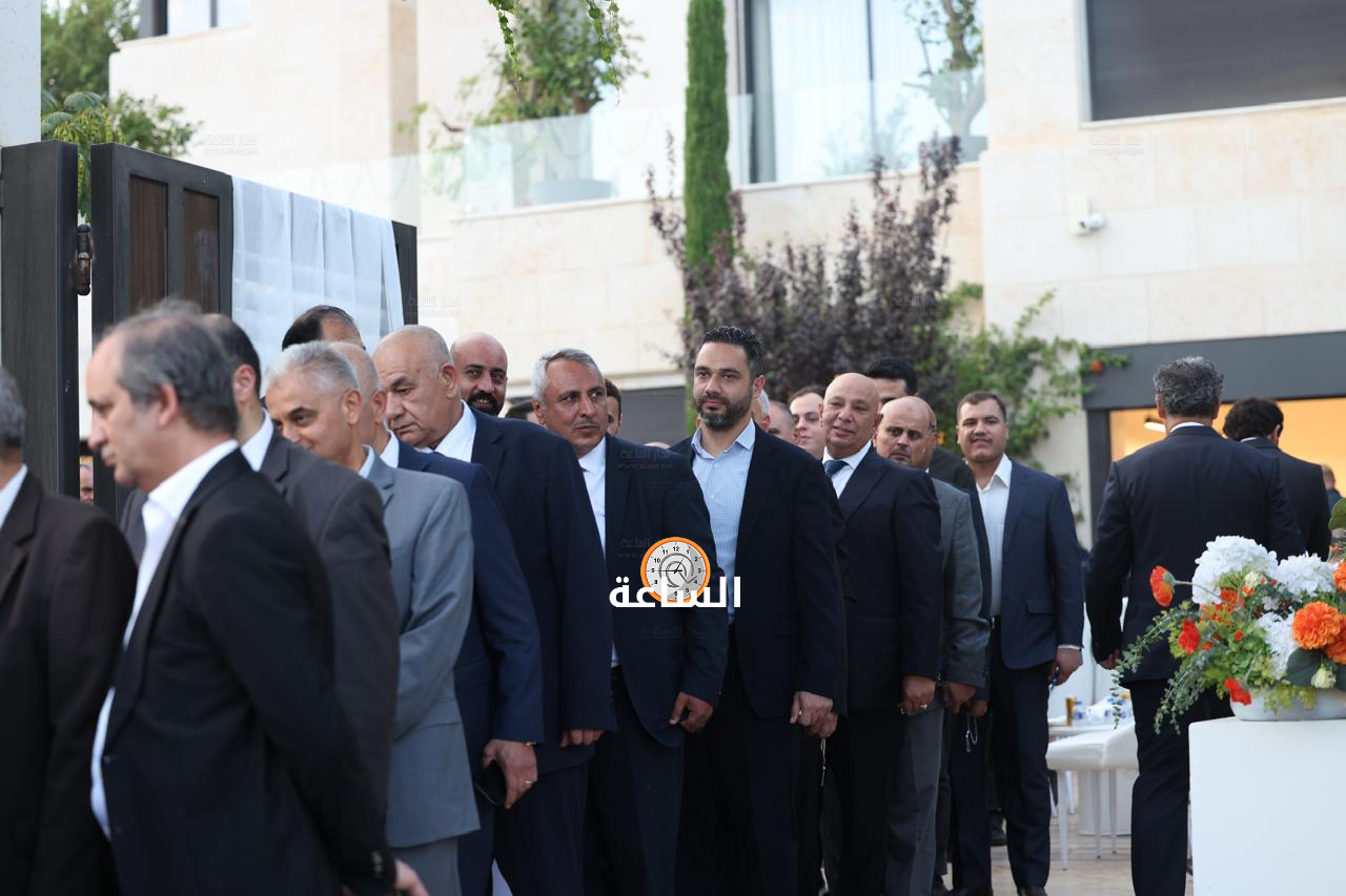 Madar Al-Saa Images 0.3982072379930227