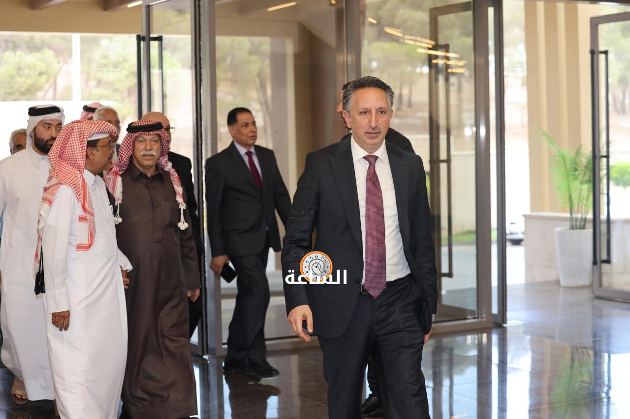 Madar Al-Saa Images 0.2536549549993323