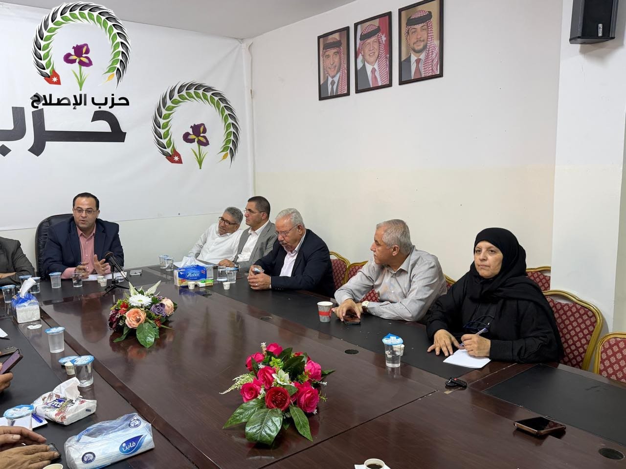 Madar Al-Saa Images 0.16996729816706246