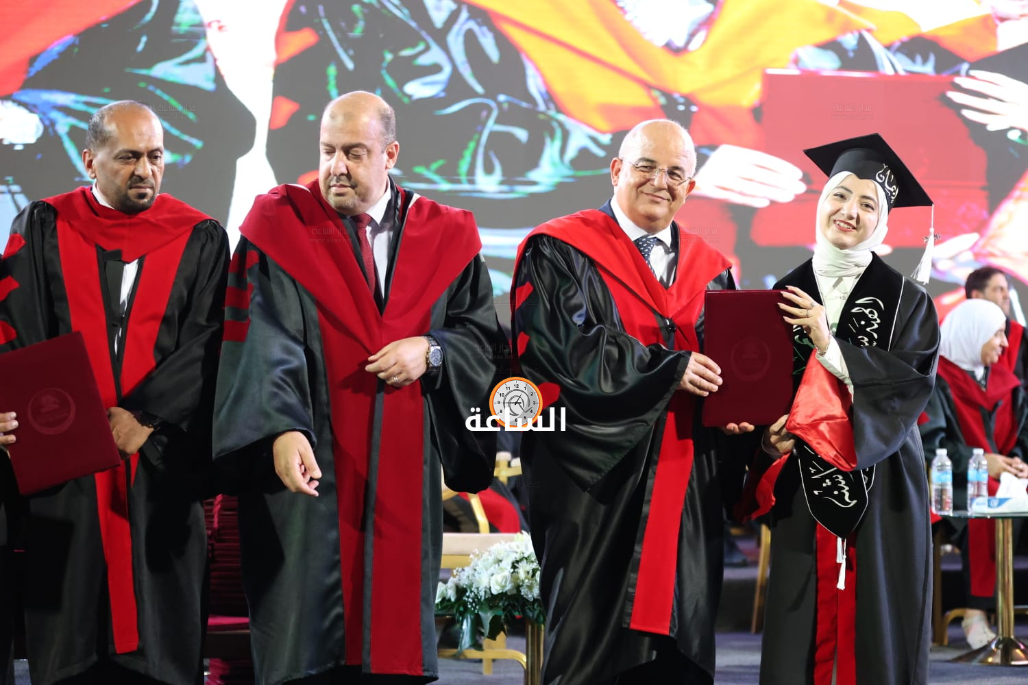 Madar Al-Saa Images 0.7163640062627423