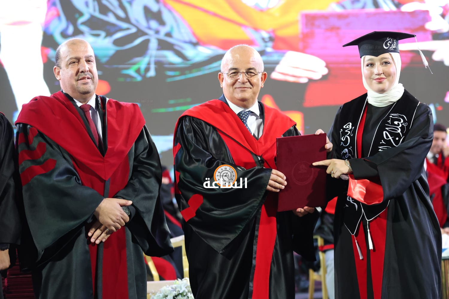 Madar Al-Saa Images 0.4445357233852394