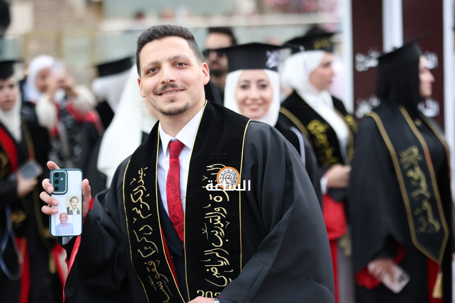 Madar Al-Saa Images 0.3562686185376932