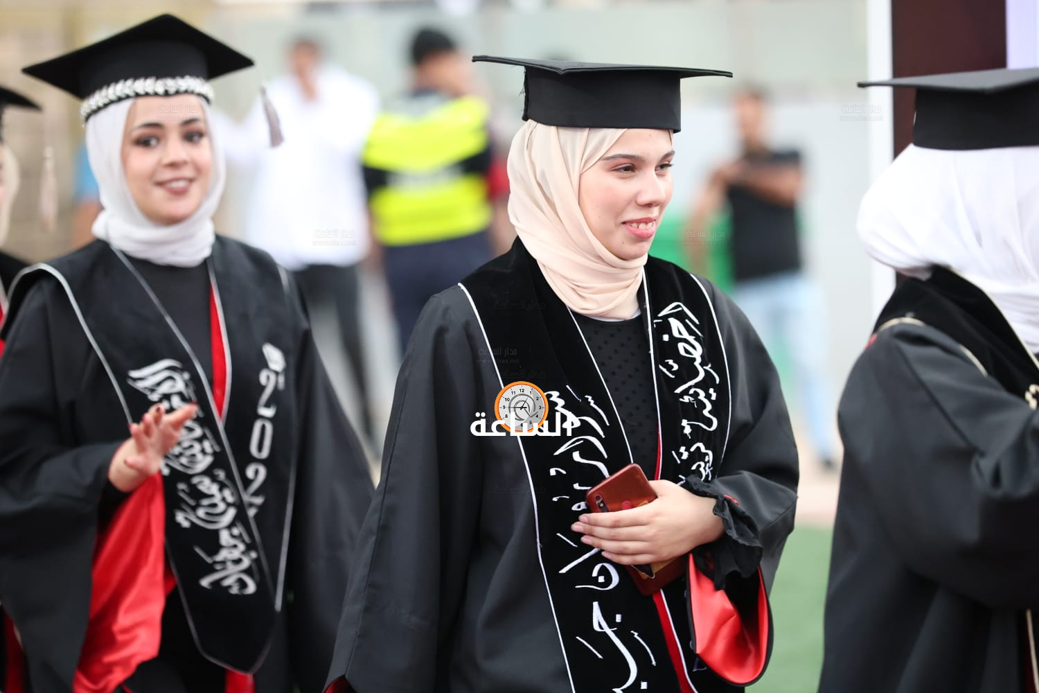 Madar Al-Saa Images 0.7348676137928579