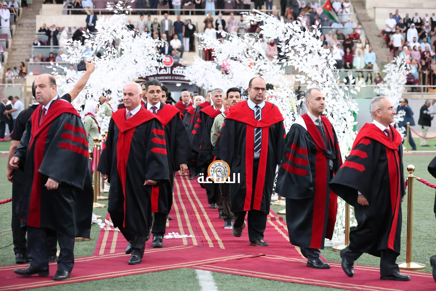 Madar Al-Saa Images 0.2647141696431923