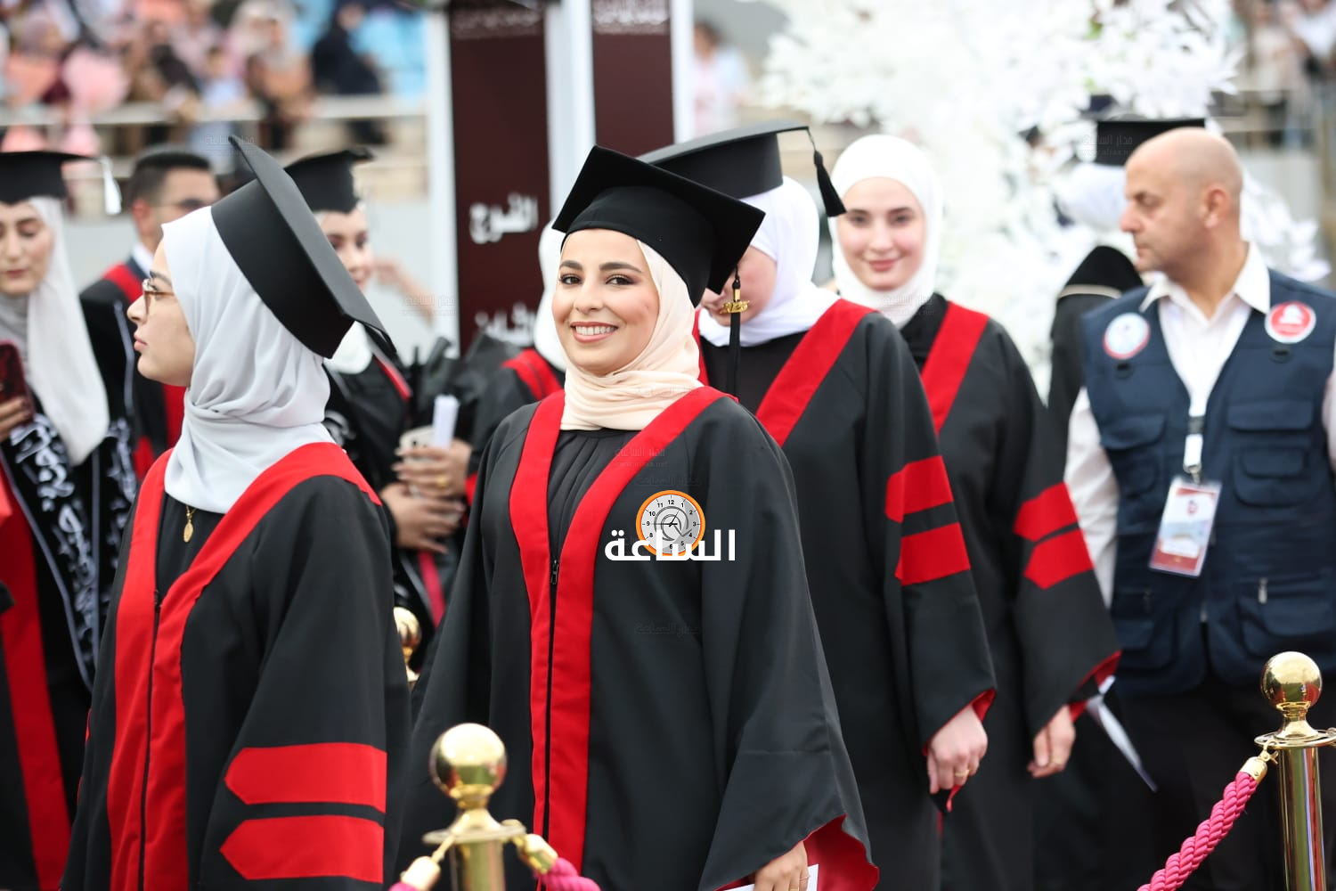 Madar Al-Saa Images 0.8385730553793384