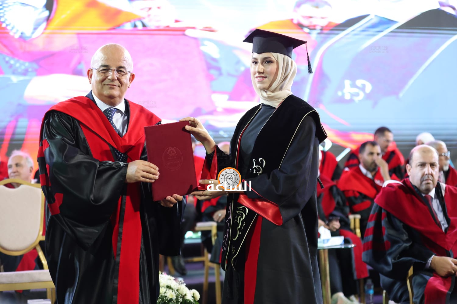 Madar Al-Saa Images 0.8815530558435833