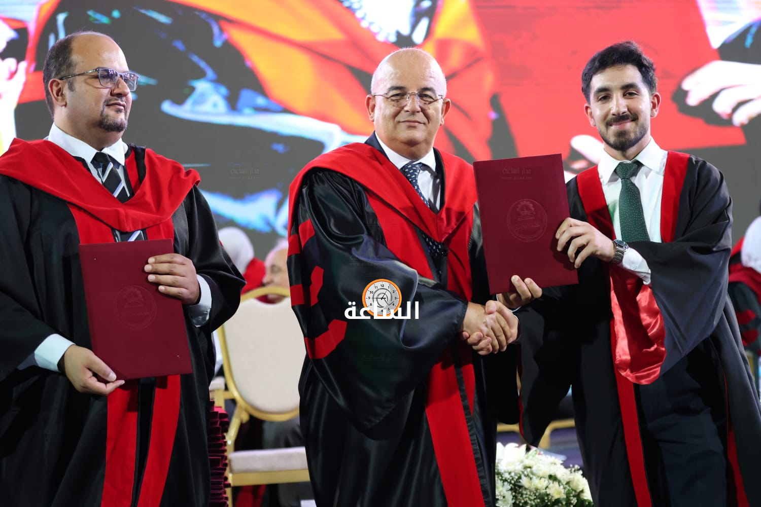 Madar Al-Saa Images 0.488942252509062