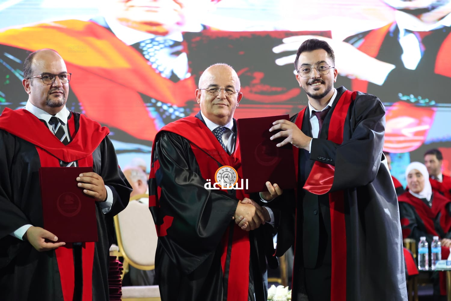 Madar Al-Saa Images 0.20998345363882076