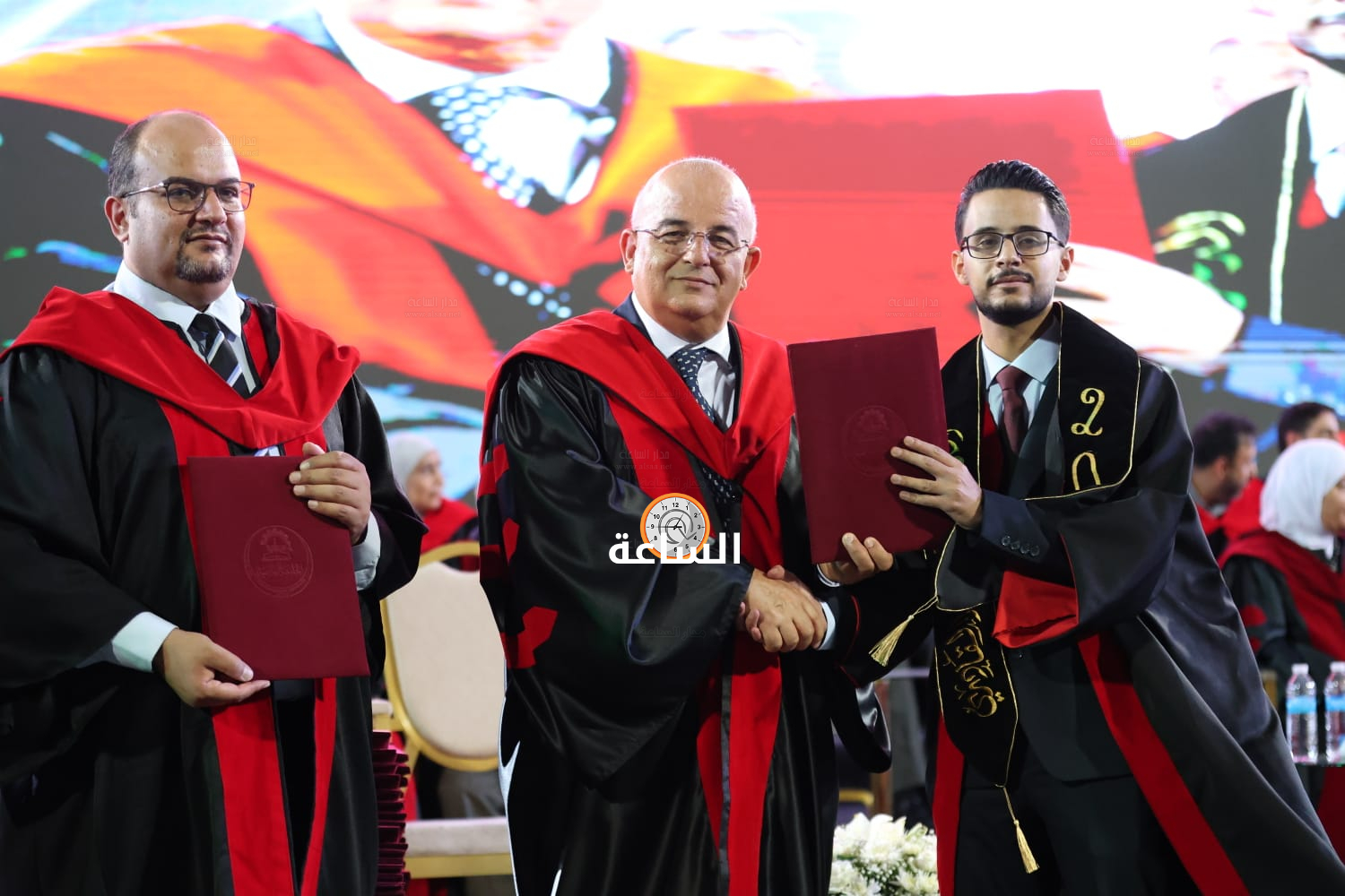 Madar Al-Saa Images 0.45569738999259357