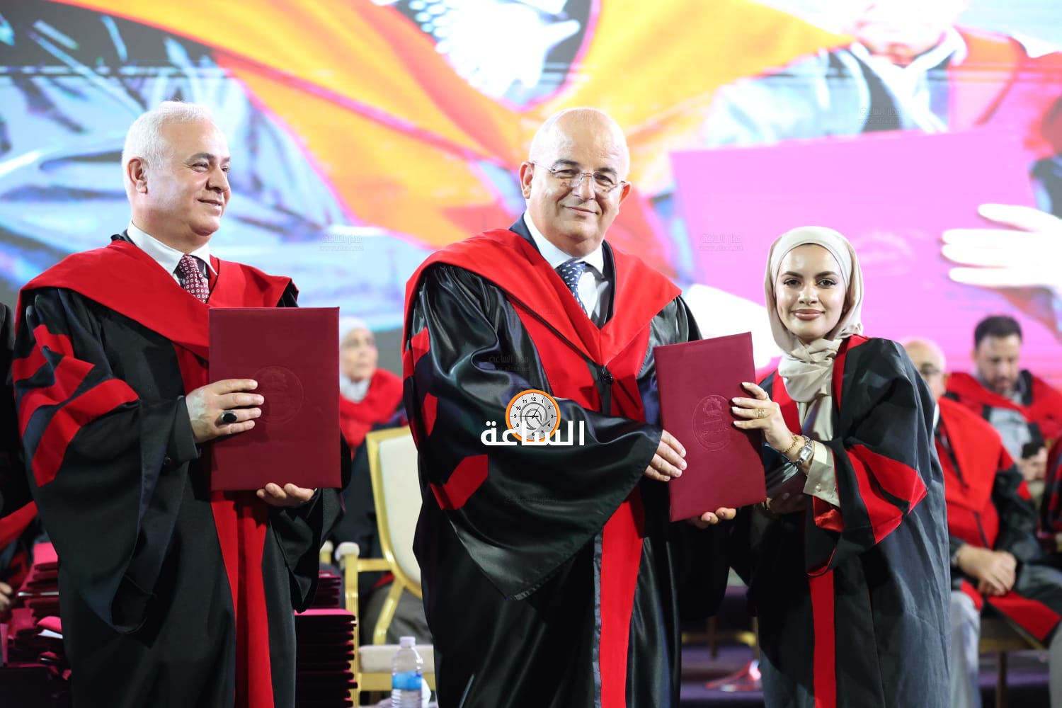 Madar Al-Saa Images 0.9208973707004865