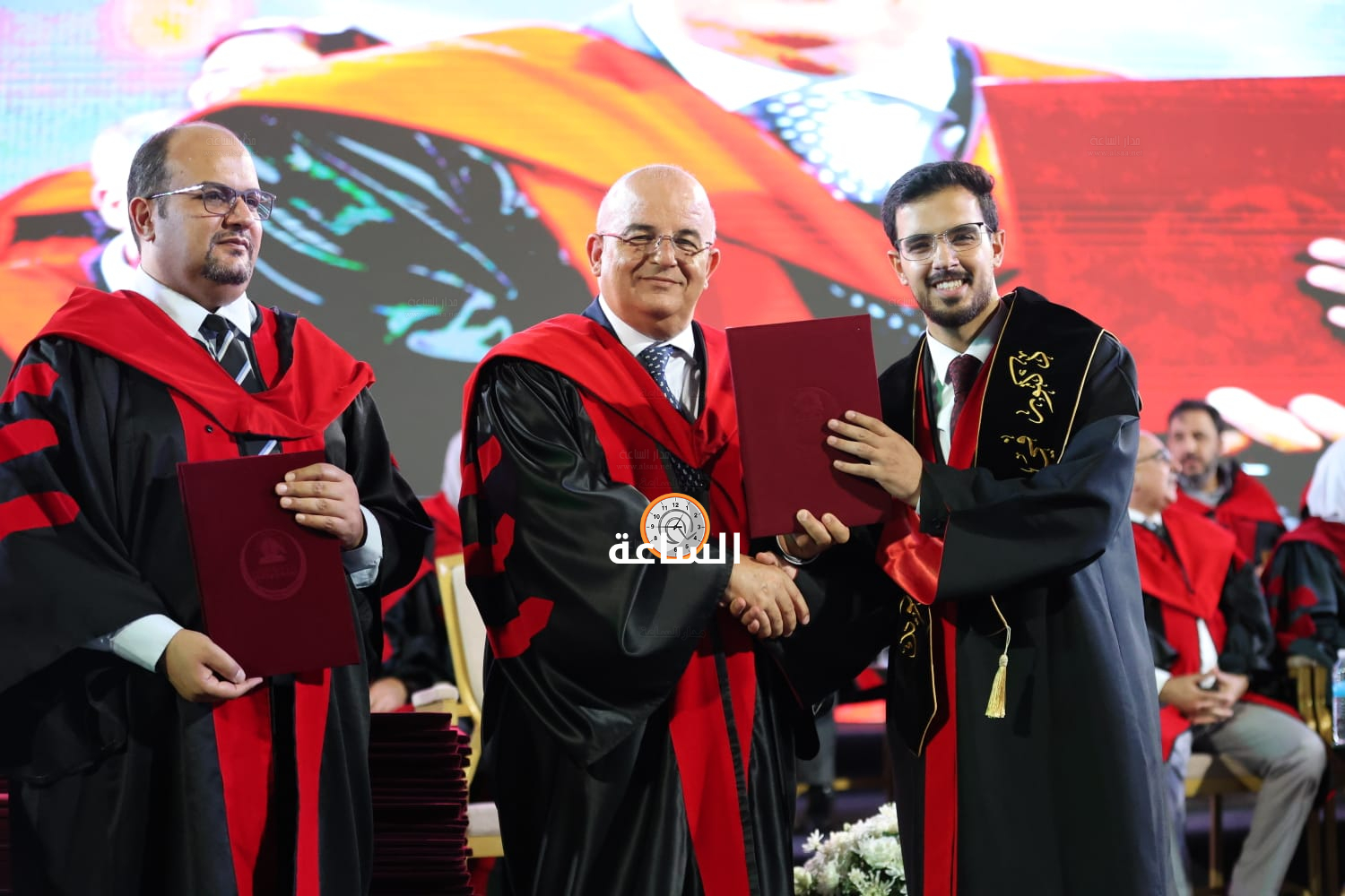 Madar Al-Saa Images 0.17155922946754854
