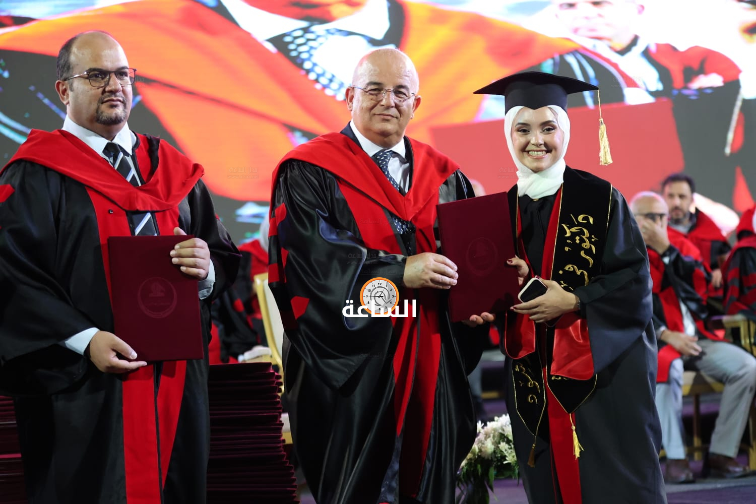 Madar Al-Saa Images 0.3487731461987671