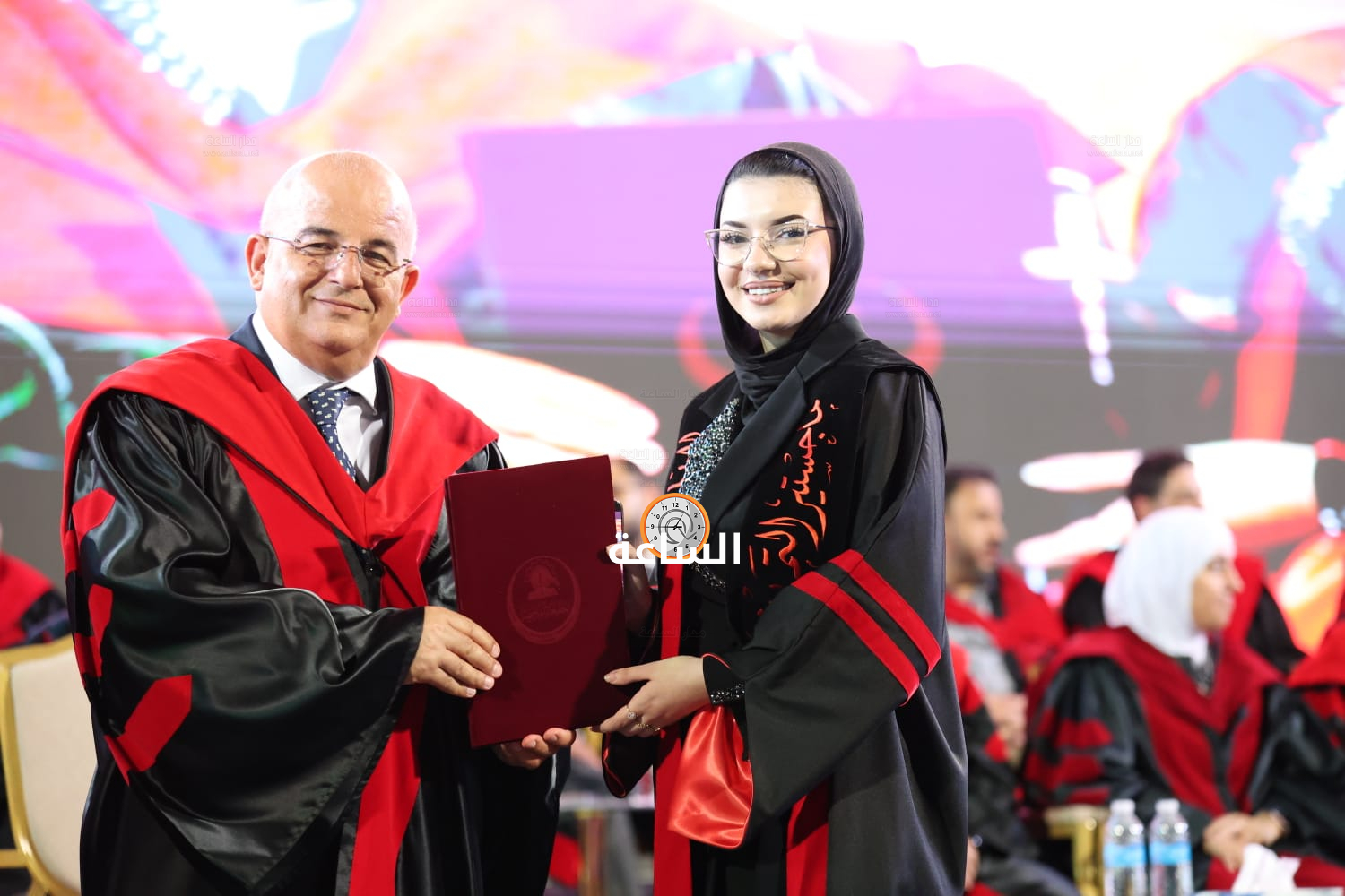Madar Al-Saa Images 0.8169025646377241