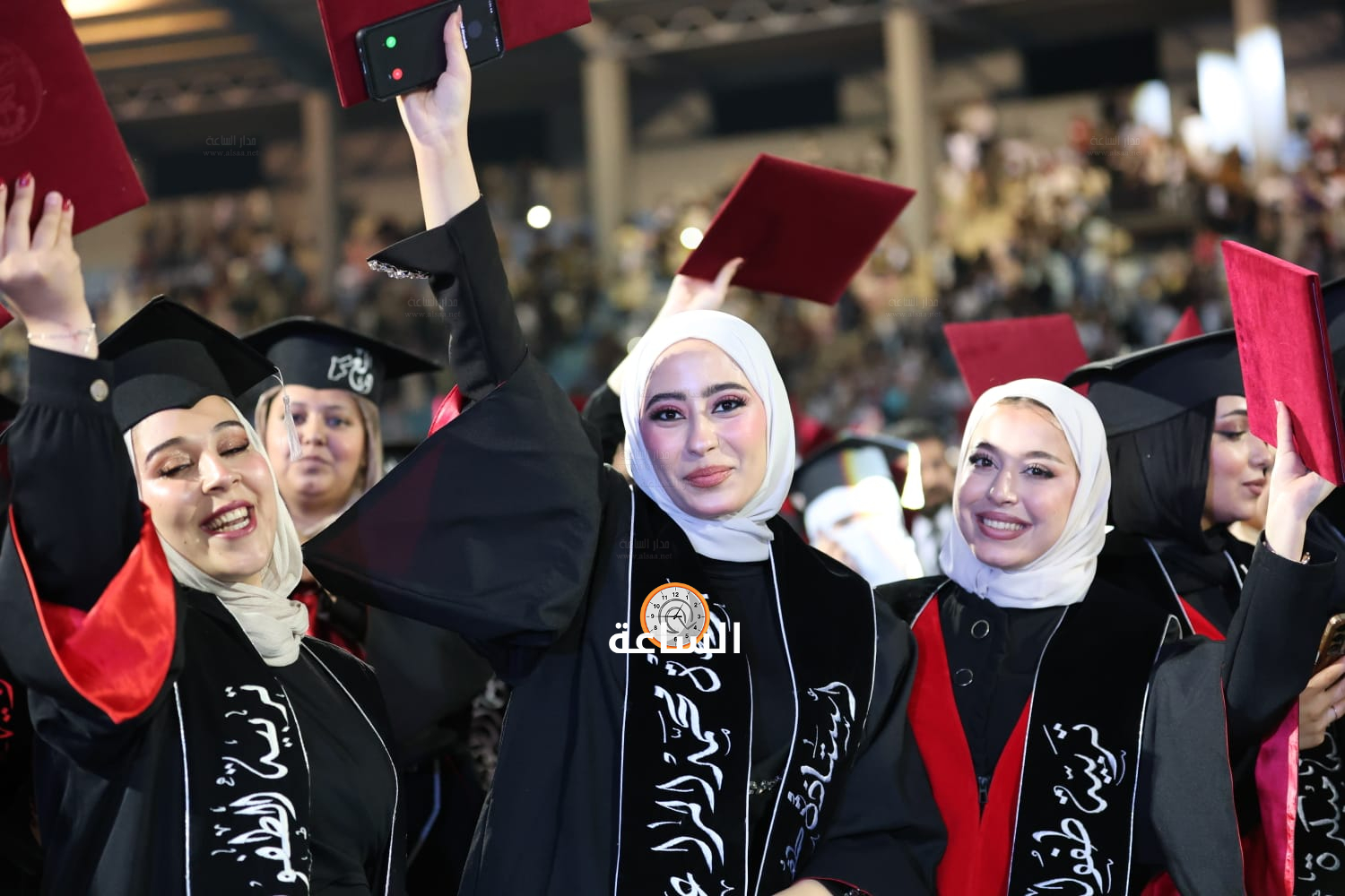 Madar Al-Saa Images 0.8998818286518099