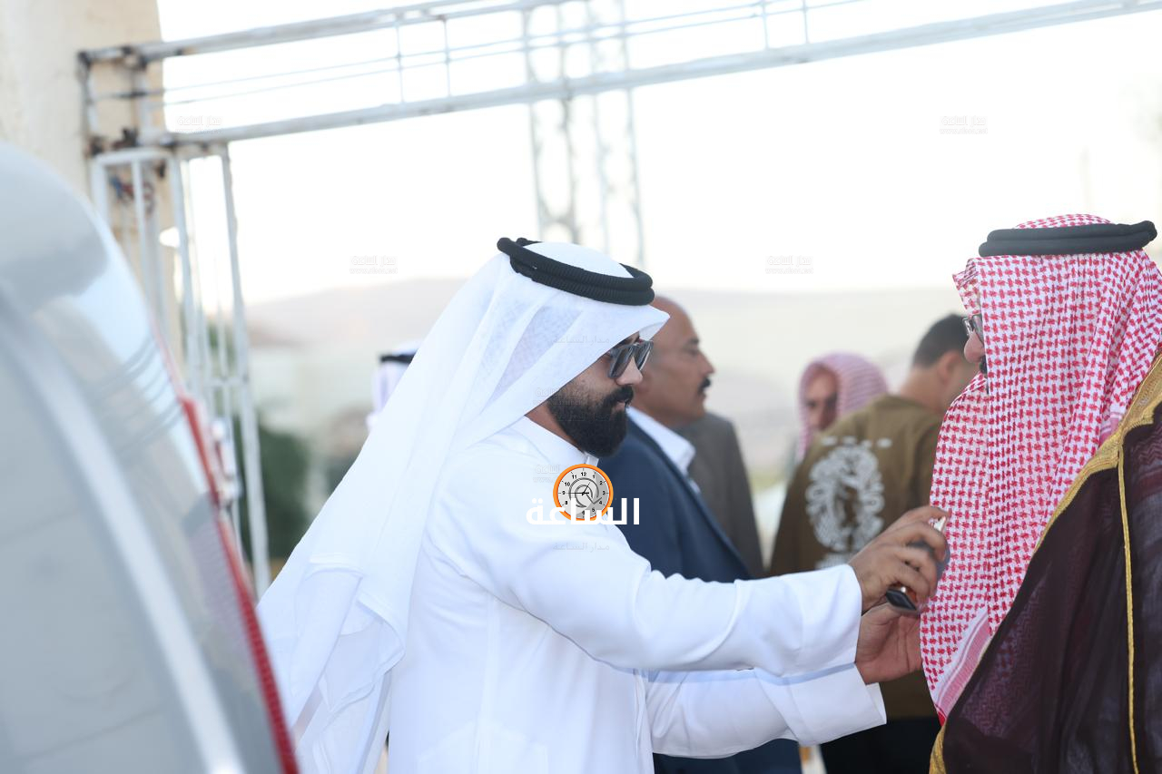 Madar Al-Saa Images 0.4354687919478657