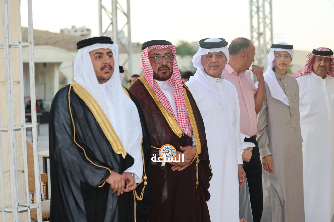 Madar Al-Saa Images 0.4843130607876571
