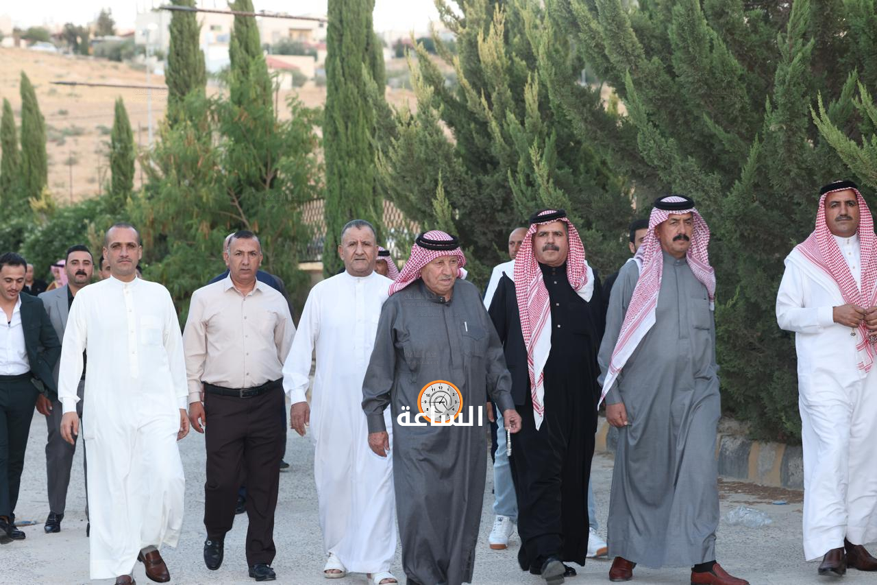 Madar Al-Saa Images 0.7191327463214549