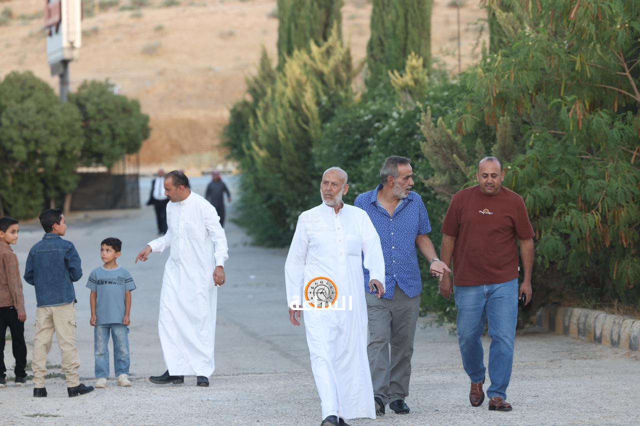 Madar Al-Saa Images 0.2517816324999006