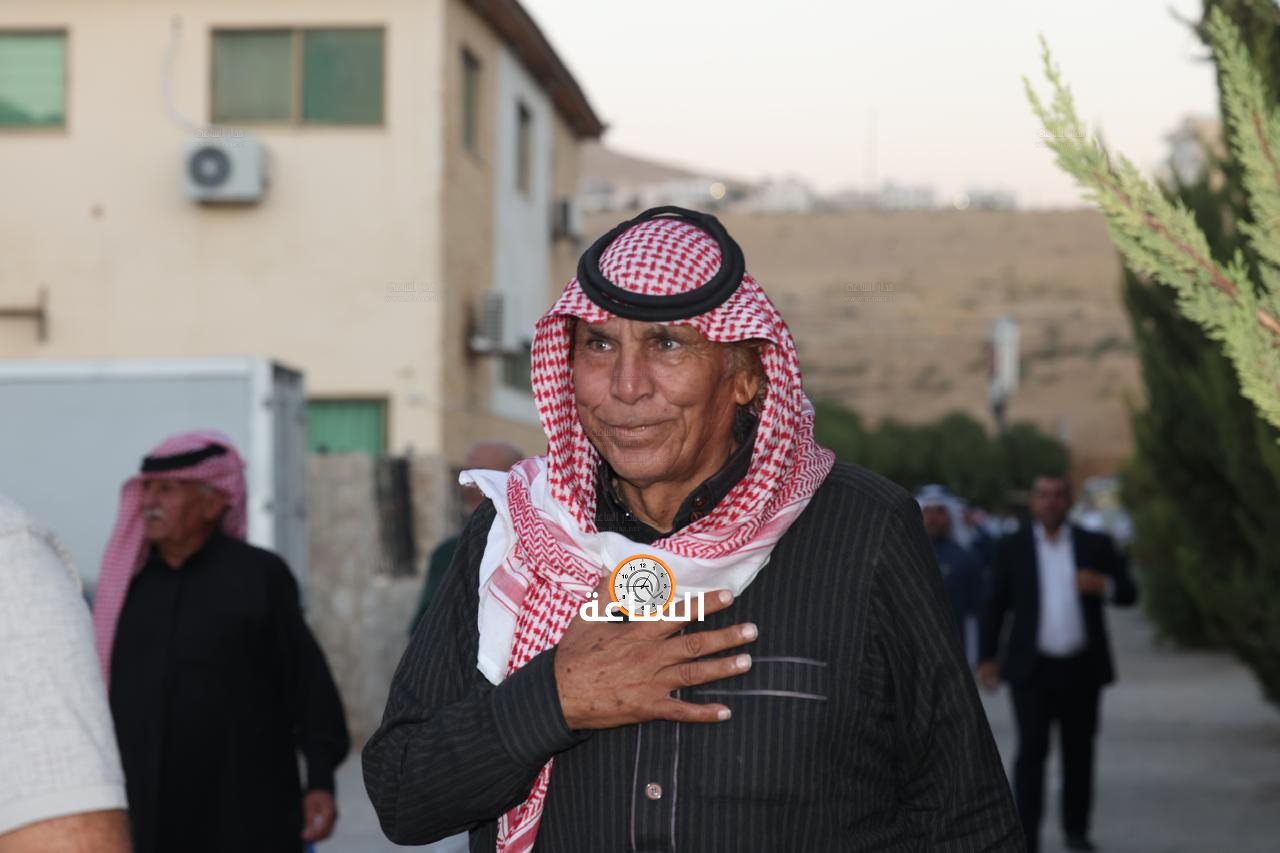 Madar Al-Saa Images 0.9504443607267709