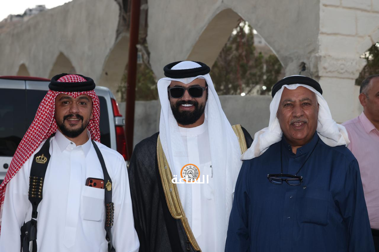Madar Al-Saa Images 0.5686326890615532