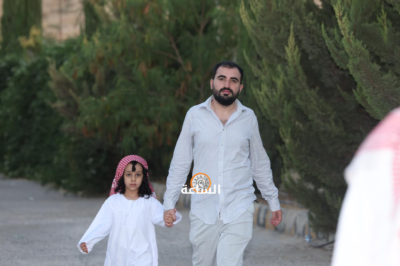 Madar Al-Saa Images 0.8184885787870038