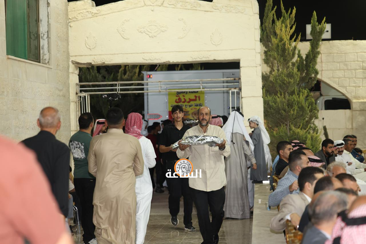 Madar Al-Saa Images 0.43765109629639853