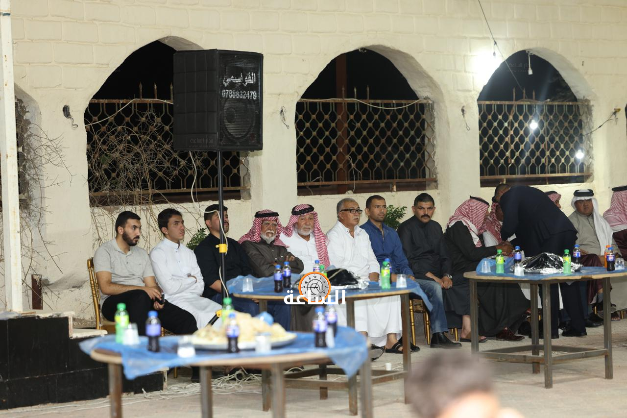 Madar Al-Saa Images 0.44827513260343066