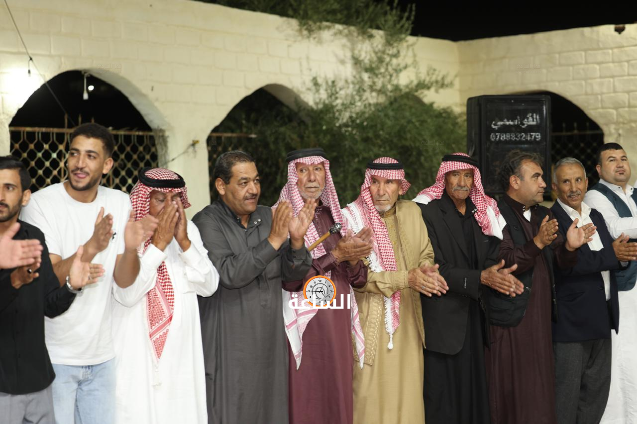 Madar Al-Saa Images 0.3808284702143091