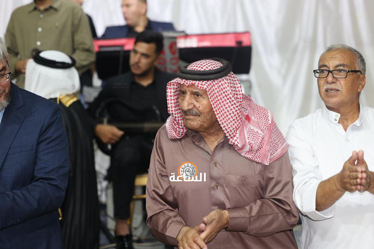 Madar Al-Saa Images 0.7761192244616346
