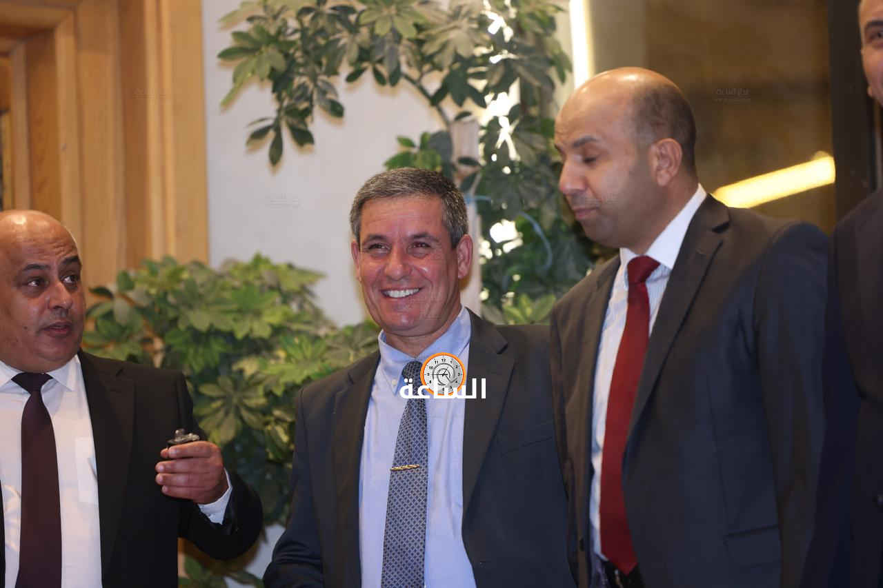 Madar Al-Saa Images 0.24102661031389327