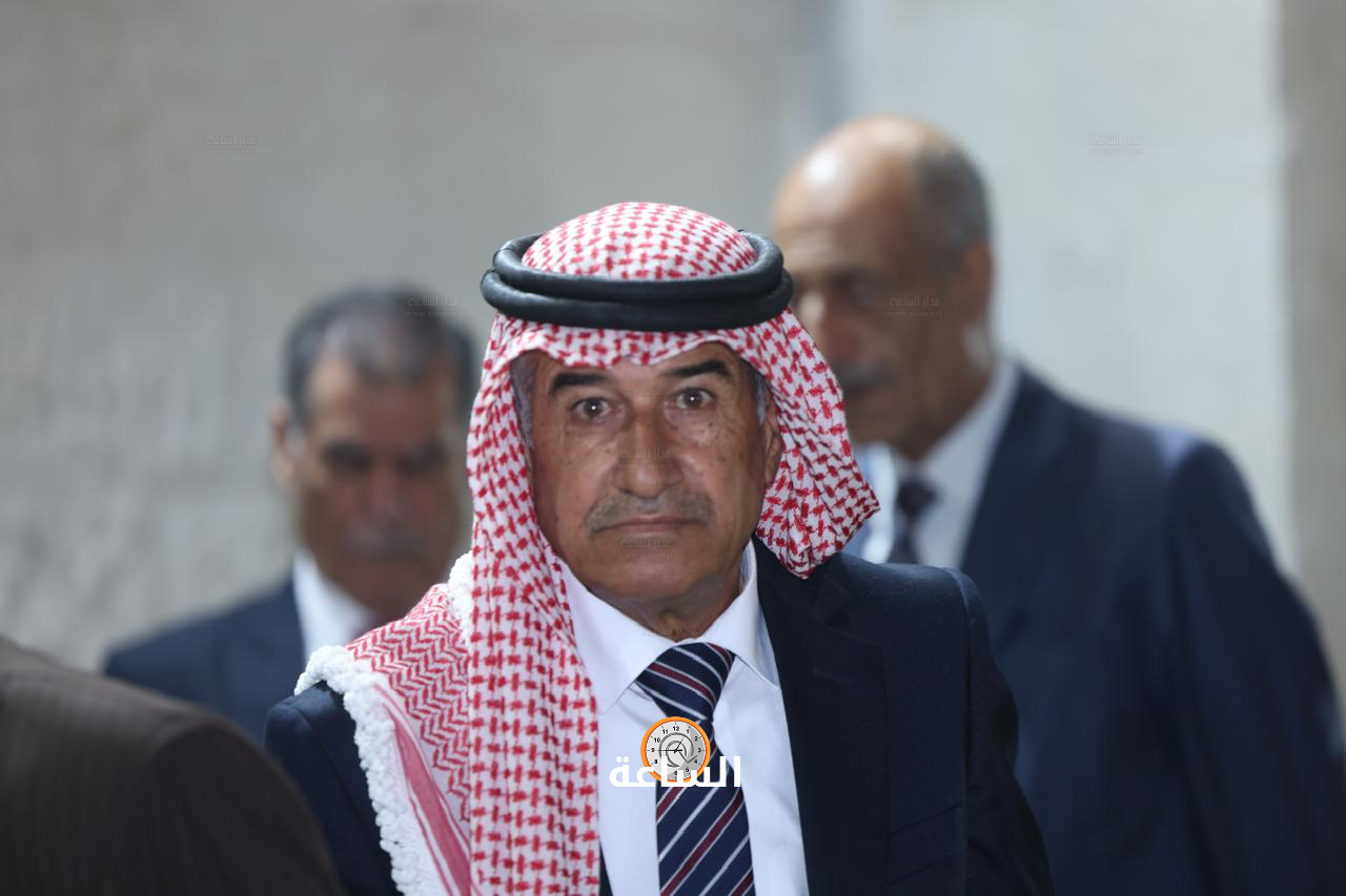 Madar Al-Saa Images 0.1879507122872881