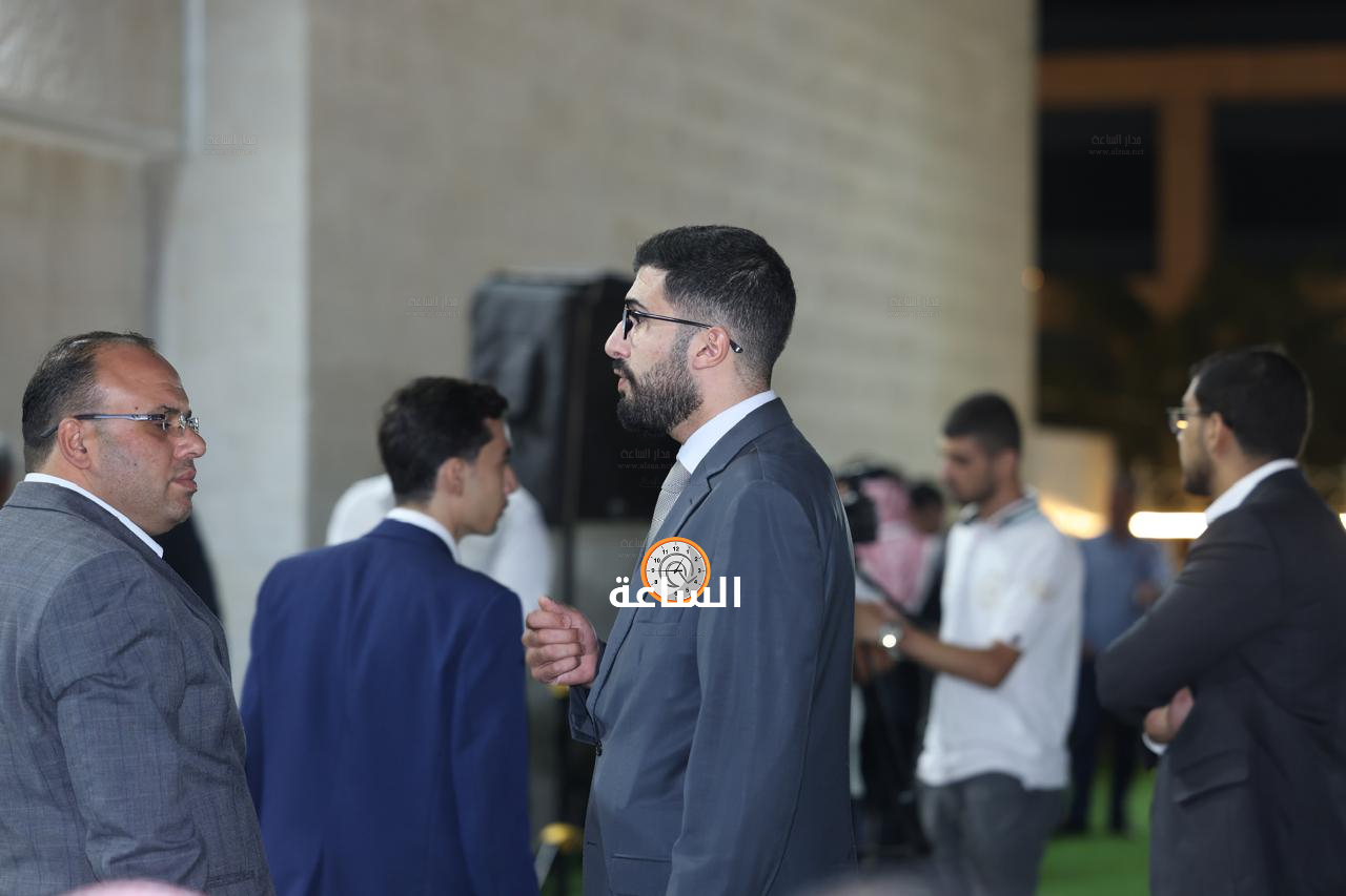 Madar Al-Saa Images 0.12583307855001613