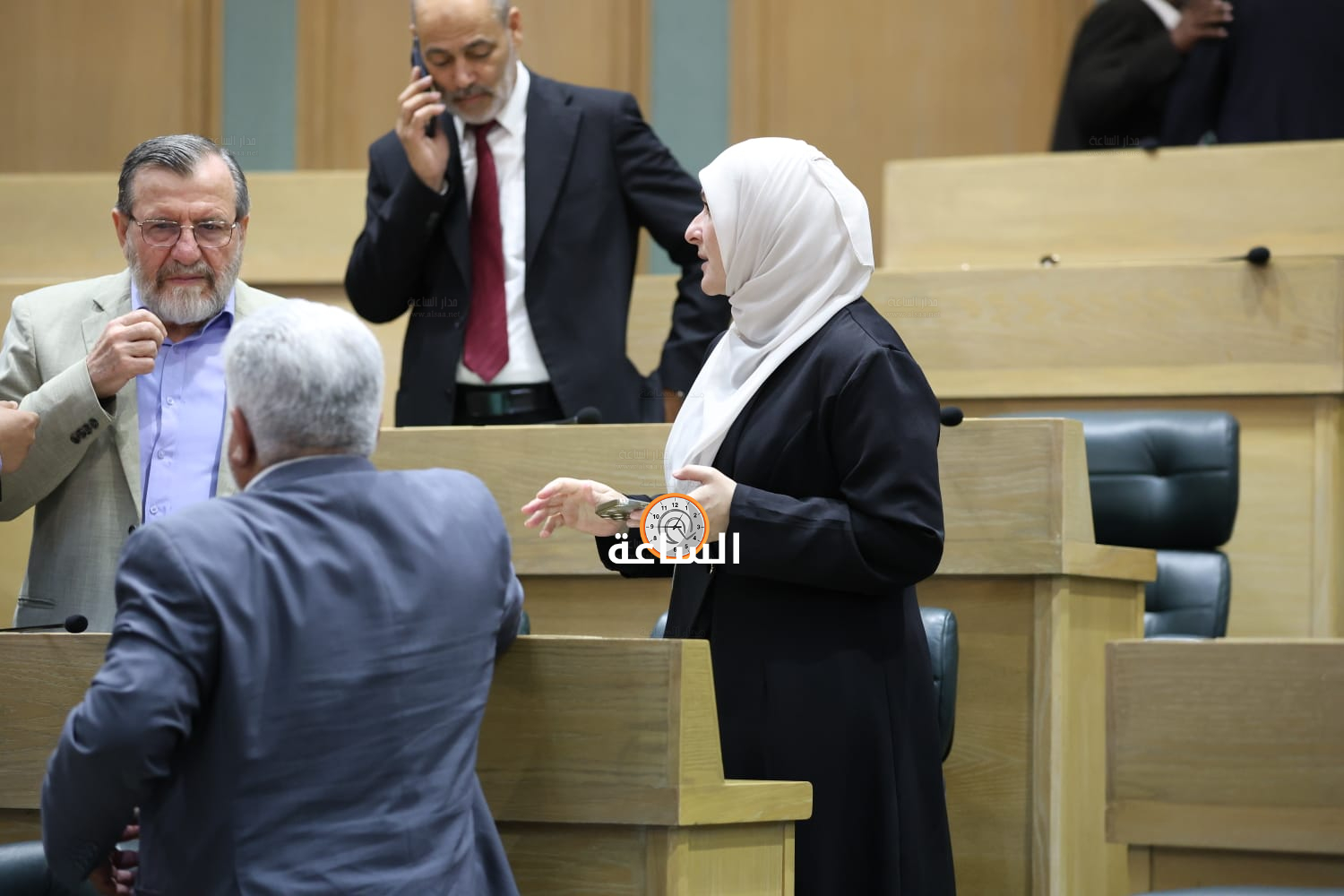 Madar Al-Saa Images 0.28100613618174375