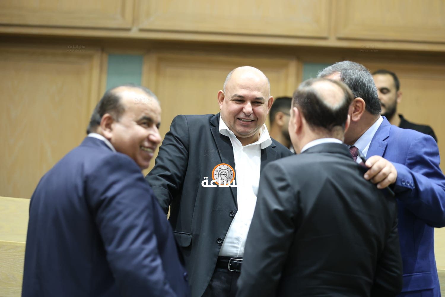 Madar Al-Saa Images 0.18181150592722883