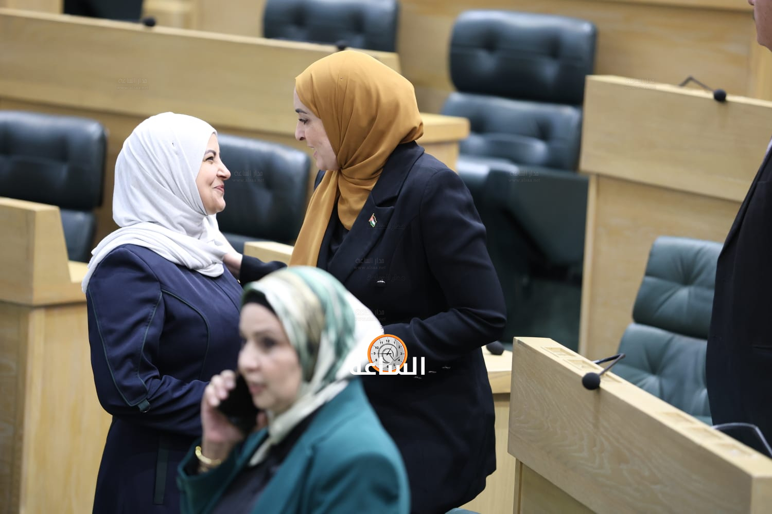 Madar Al-Saa Images 0.8659726509815711