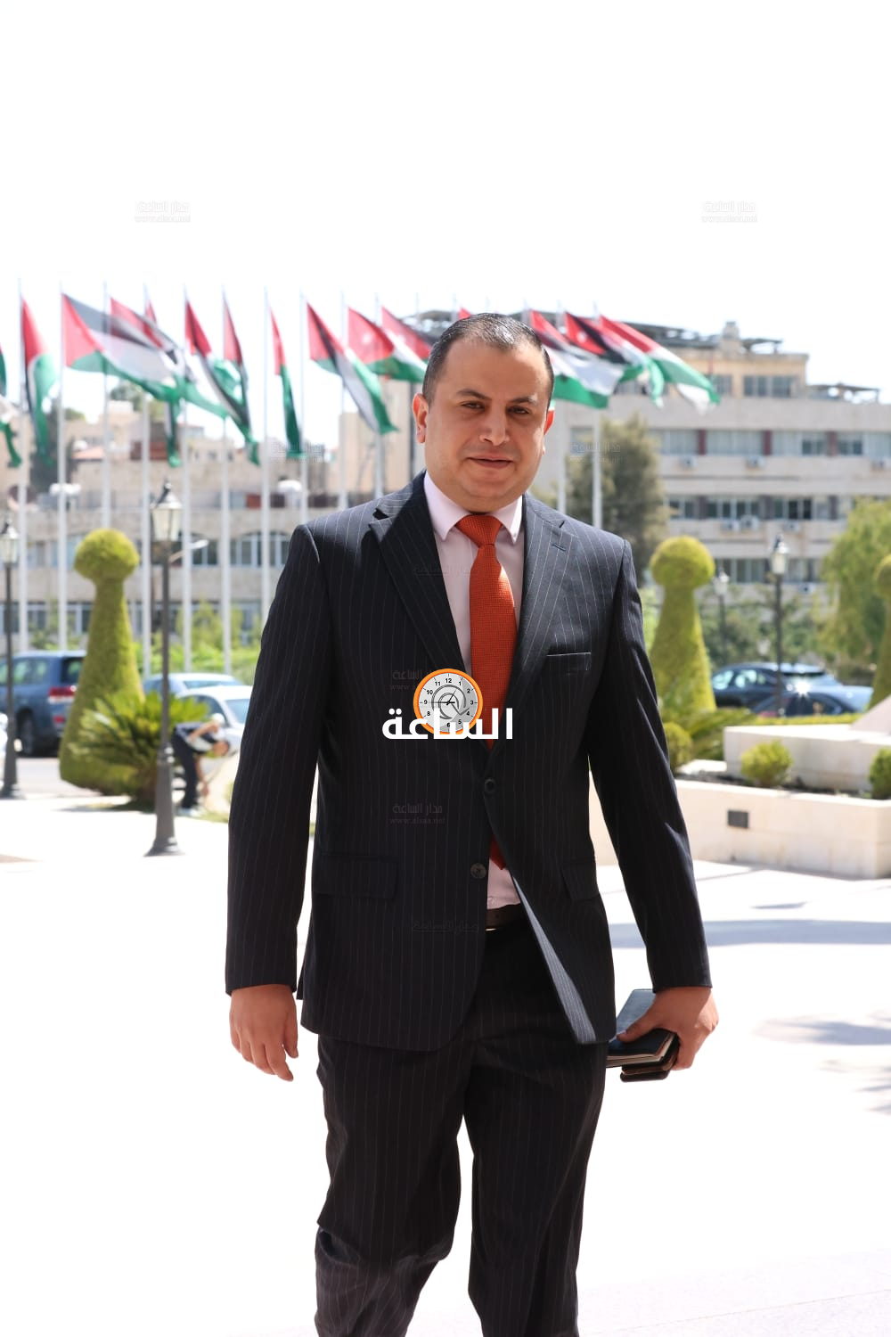 Madar Al-Saa Images 0.49163411007623514
