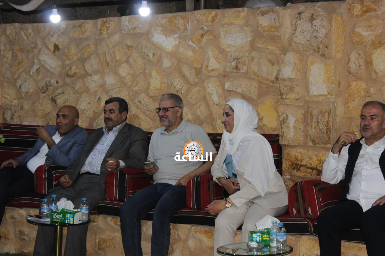 Madar Al-Saa Images 0.6145177790524724