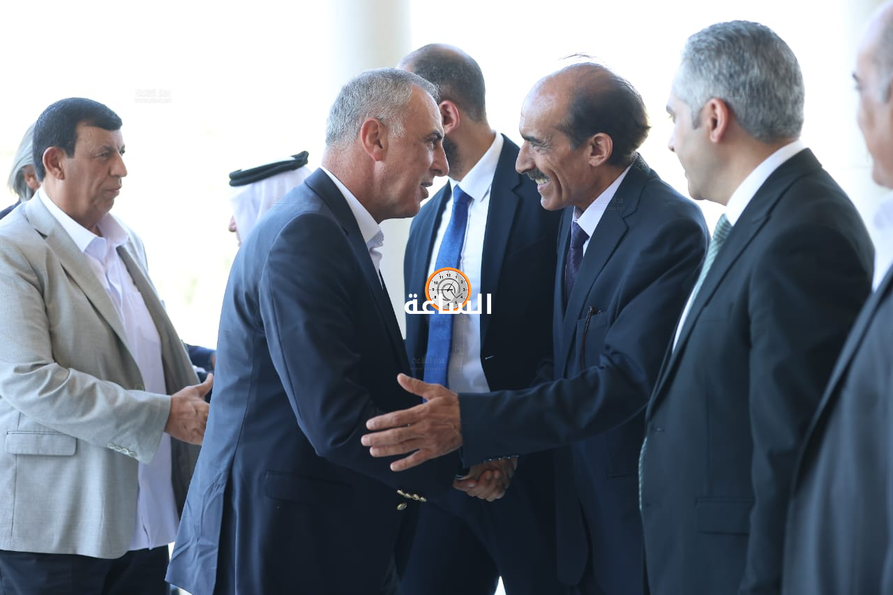 Madar Al-Saa Images 0.9655335328882201