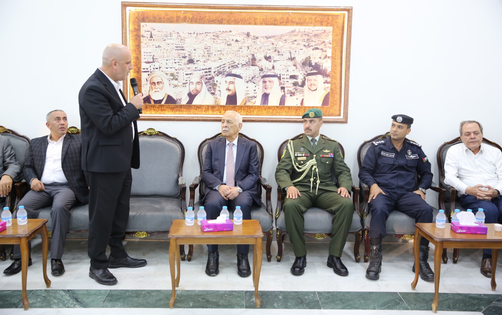 Madar Al-Saa Images 0.2222302479199234