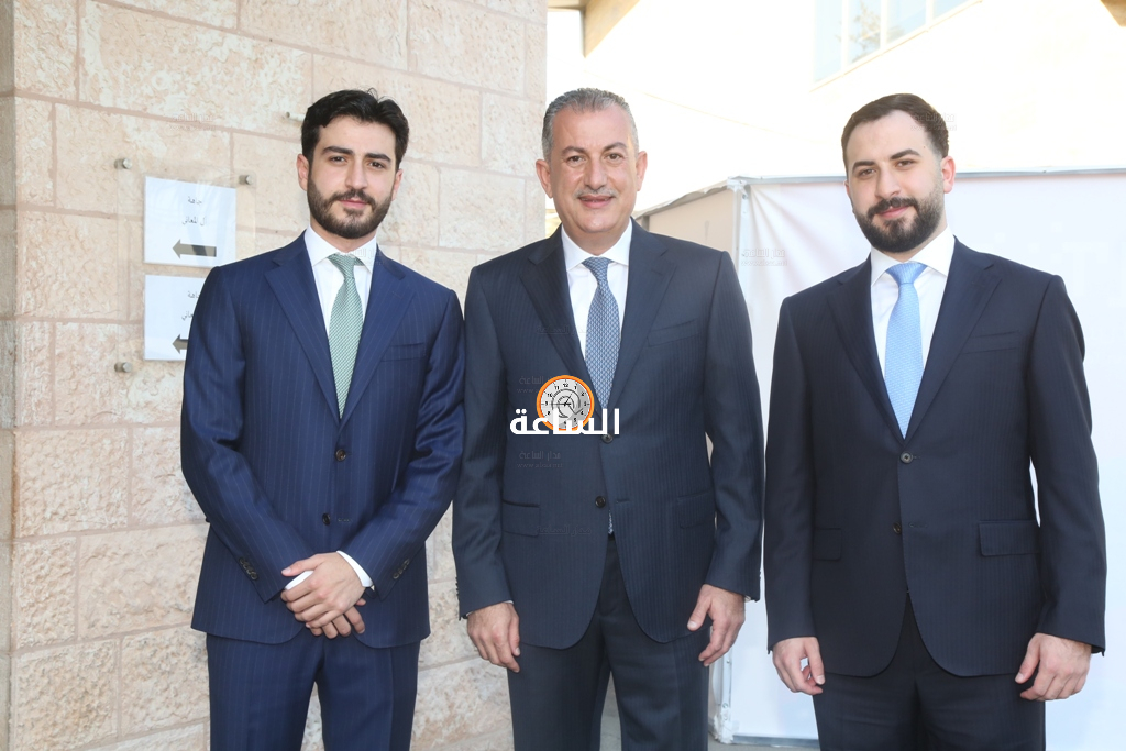 Madar Al-Saa Images 0.39251150852527084