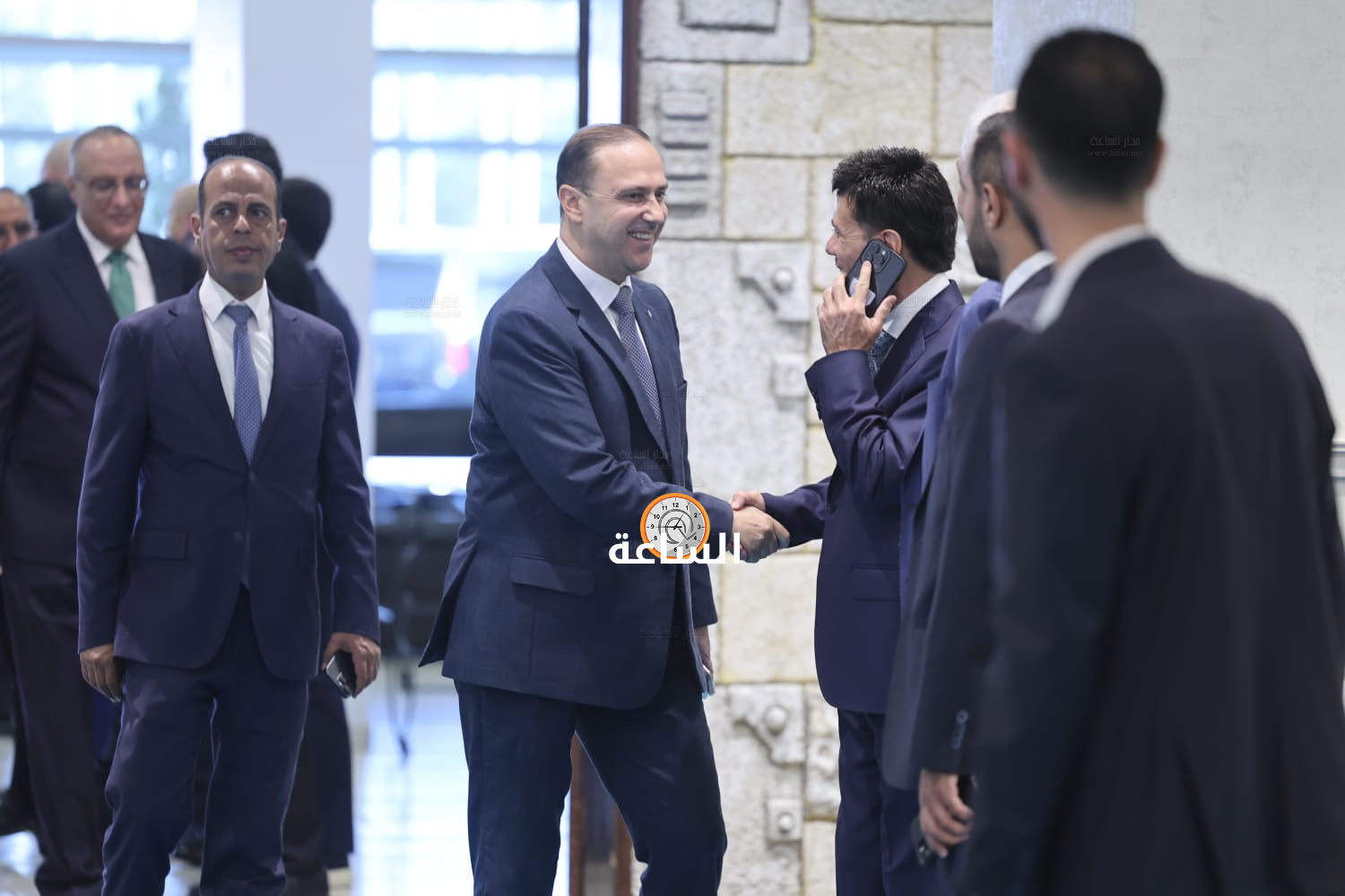 Madar Al-Saa Images 0.3491142671051577