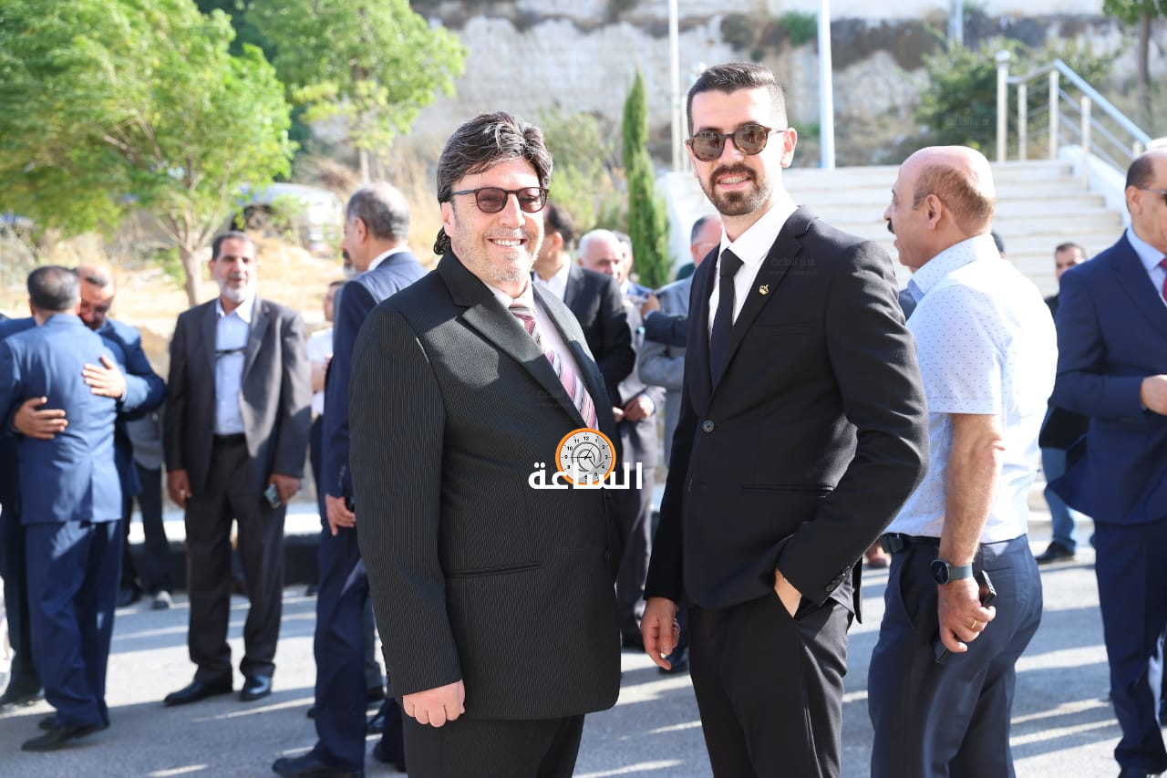 Madar Al-Saa Images 0.987094243259663