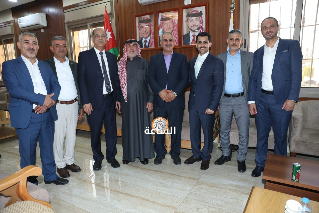 Madar Al-Saa Images 0.8517130355310236