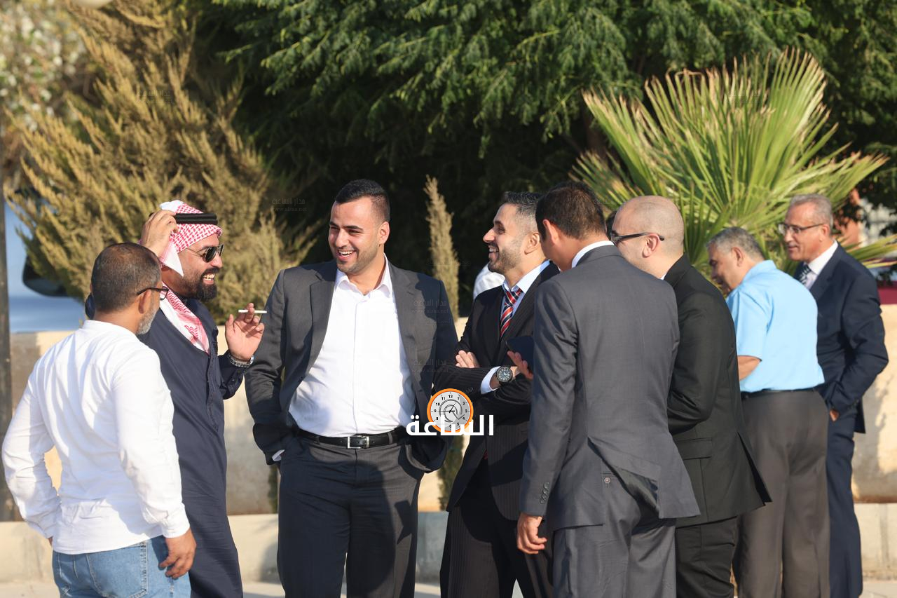 Madar Al-Saa Images 0.5536476324794116